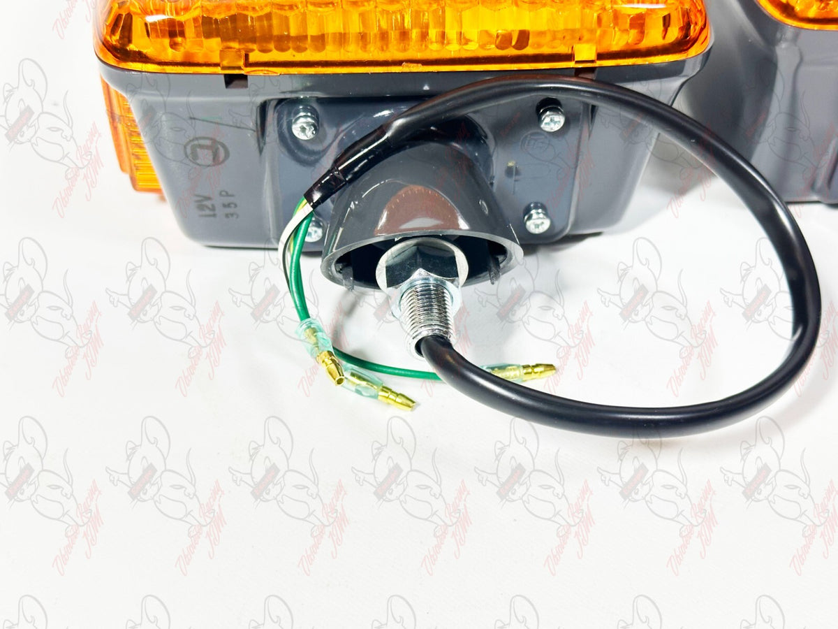 Toyota Genuine Land Cruiser FJ40 BJ40 Front Turn Signal Lights Lamp LH & RH OEM 7
