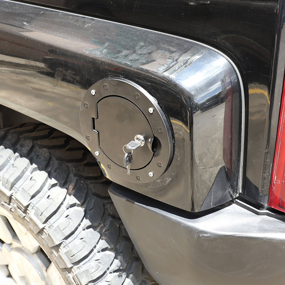Alloy Locking Fuel Door Gas Tank Cap Cover Lock Key For Hummer H3 2006-2010 18