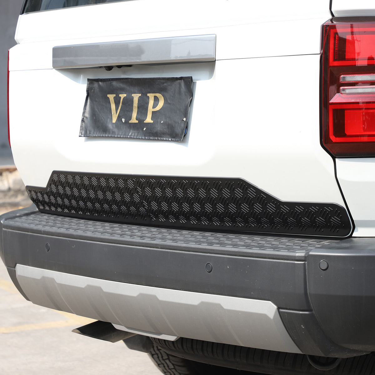 Rear Trunk Tailgate Anti-Scratch Trim Strip For Toyota Land Cruiser LC250 24+ 20