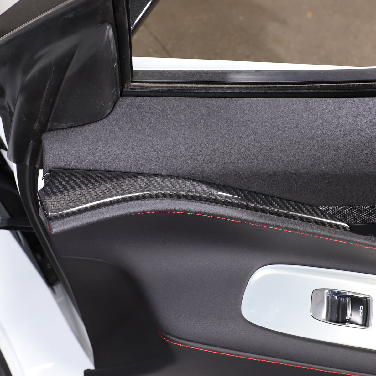 Real Carbon Fiber Interior Window Upper Door Panel trim For Corvette C8 2020-26 12