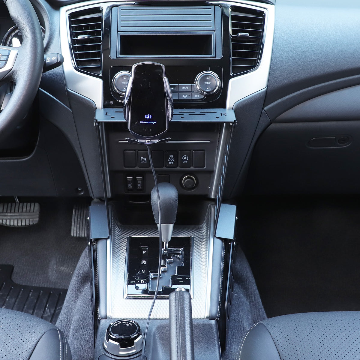 Wireless Center Molle Panel Device Mount For Mitsubishi L200 Triton 2019-23 6