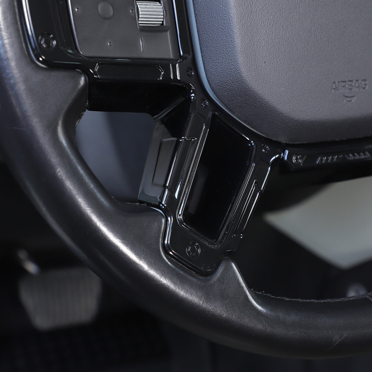 Mecha Glossy Black Steering Wheel Frame Trim For Land Rover Defender L663 20-25 18