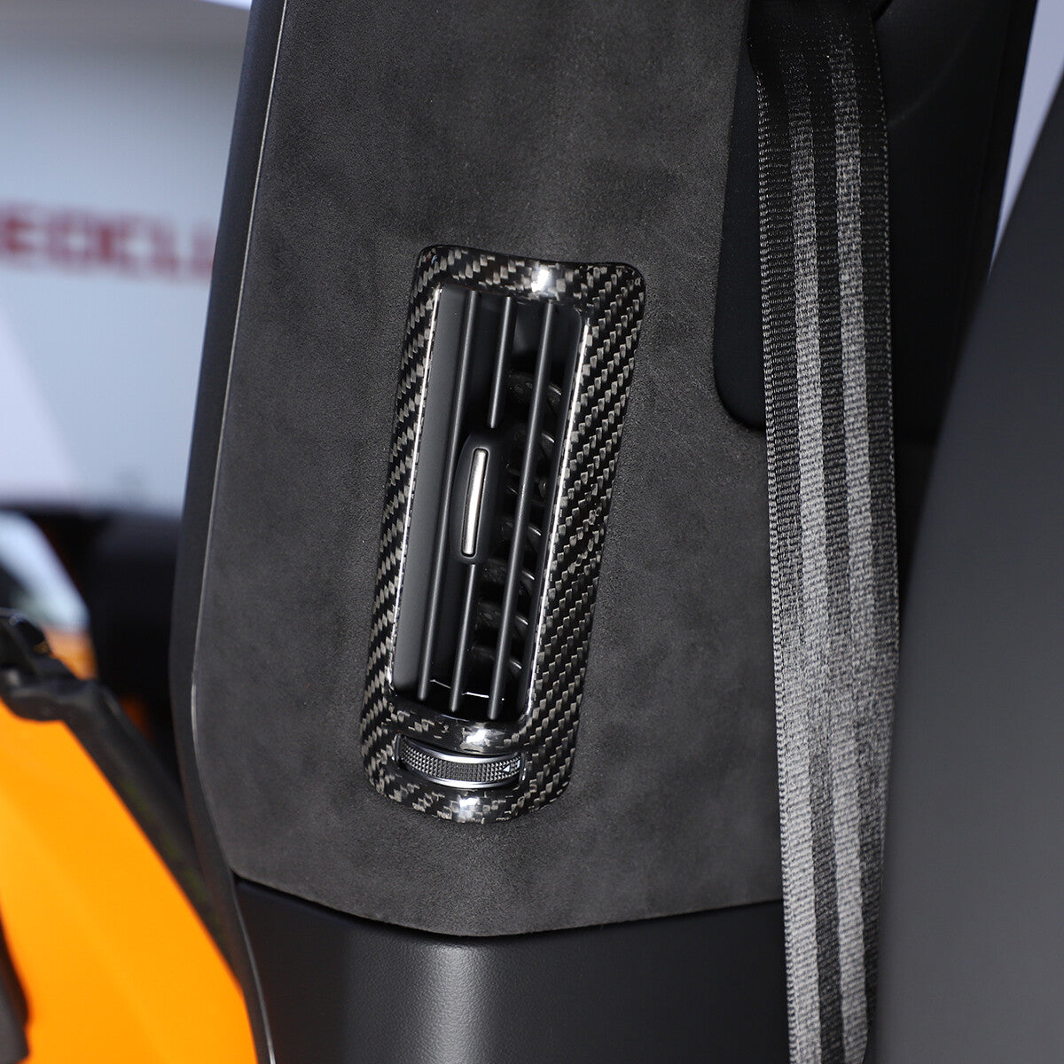 Real Carbon Fiber B Pillar Air Outlet Vent Cover For Lamborghini URUS 18-23 US 9