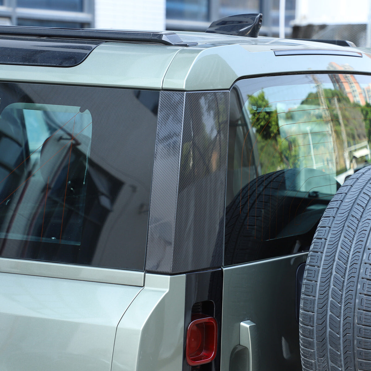 Real Carbon Fiber Rear Tailgate Window Pillar Cover Trim For LR Defender 20-24 8