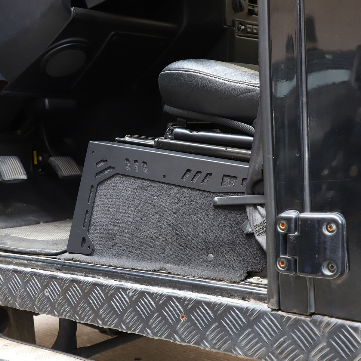 Black Seat Box Corner Carpet Mat Protector For Land Rover Defender L316 2004-18 10