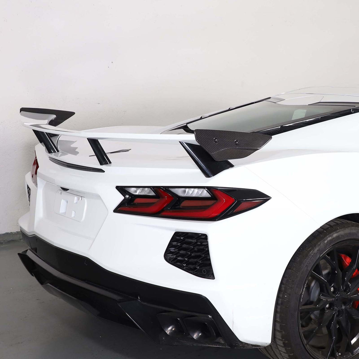 Real Carbon Fiber Replacement Rear Tail Trunk Lid Cover For Corvette C8 20+ US 21