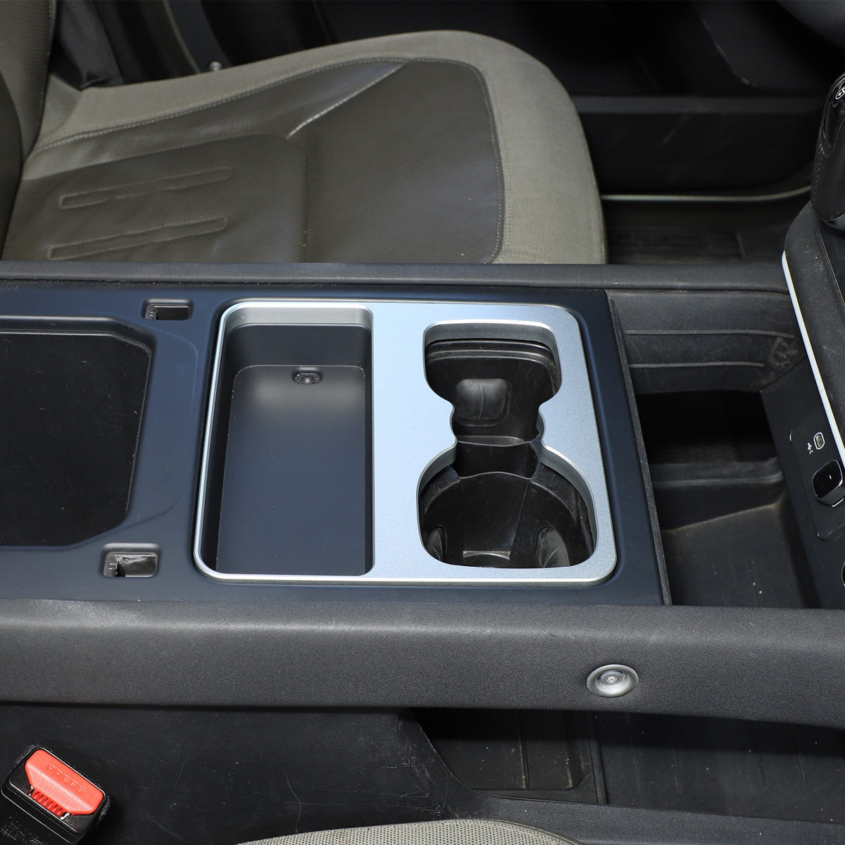 Silver Aluminum Cup Holder Elevation Pad Trim For LR Defender L663 2020-2021 2
