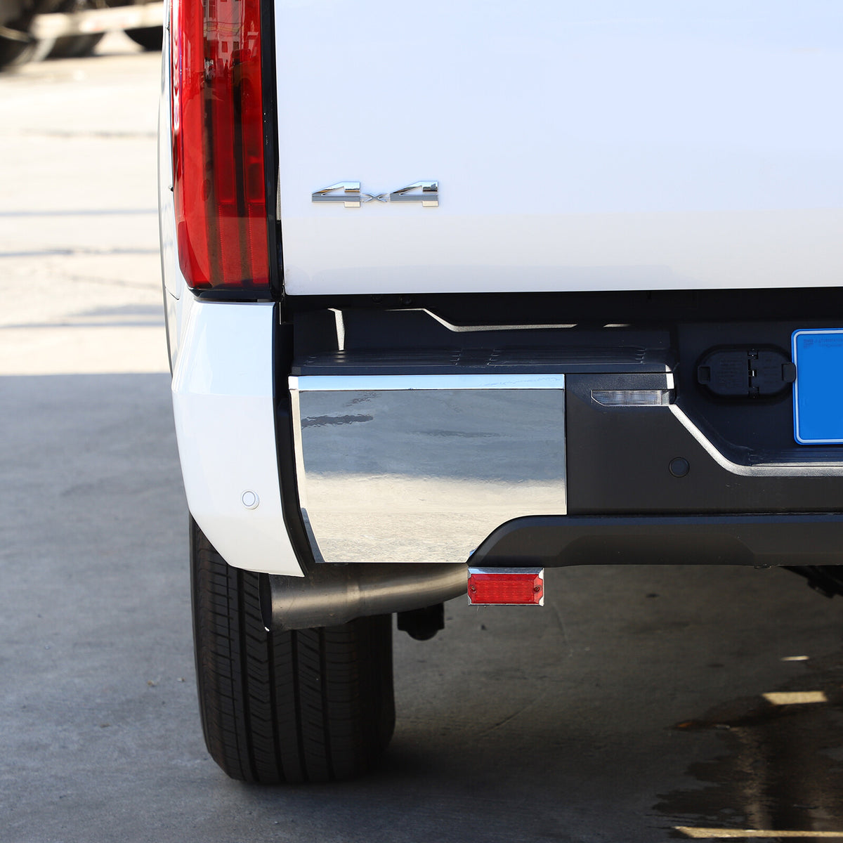 Chrome Rear Bumper Side Panel Cover Trim Cover Fit for Toyota Tundra 2022-23 US 14