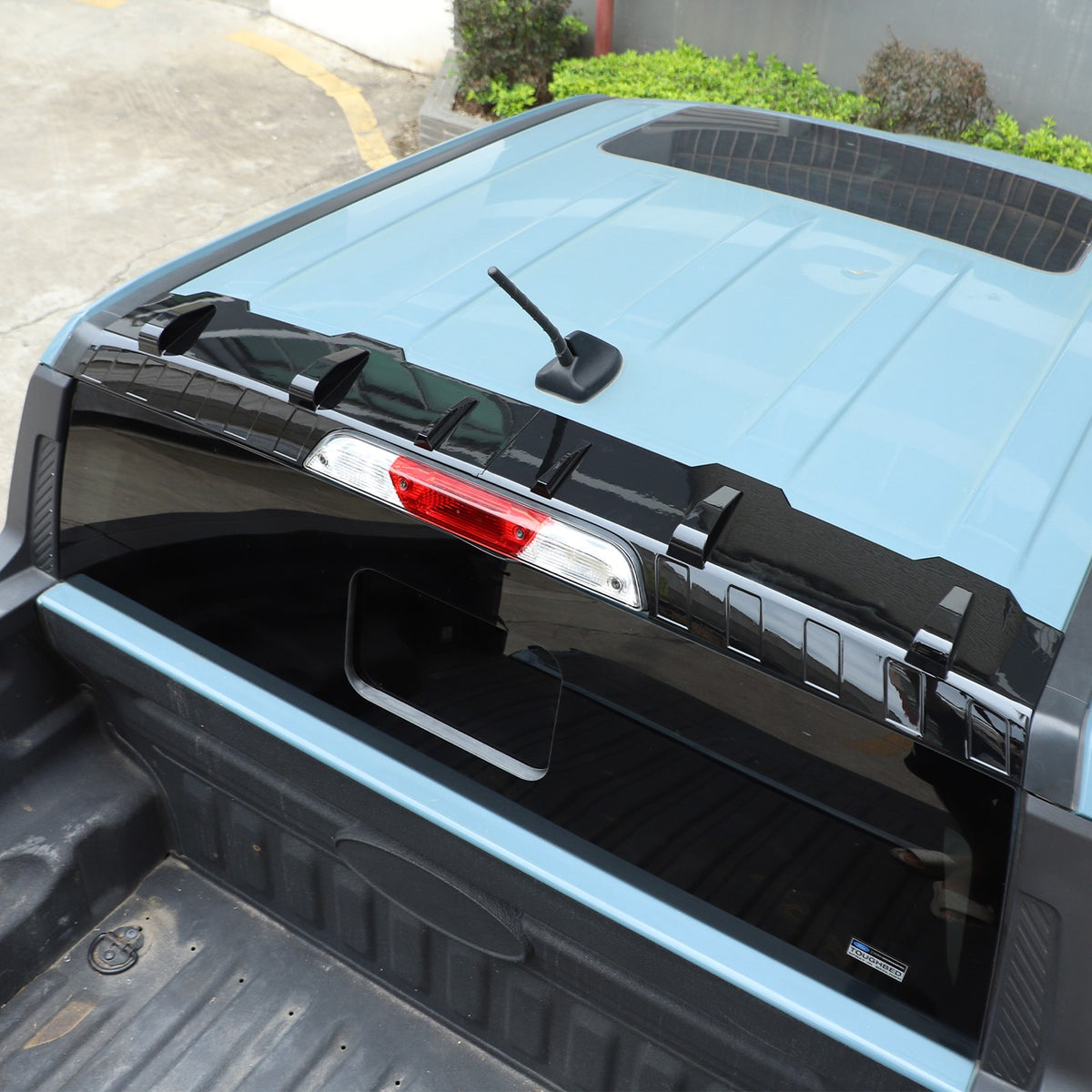 Glossy Piano Black ABS Rear Roof Spoiler Trim For Ford Maverick 2022+ 19