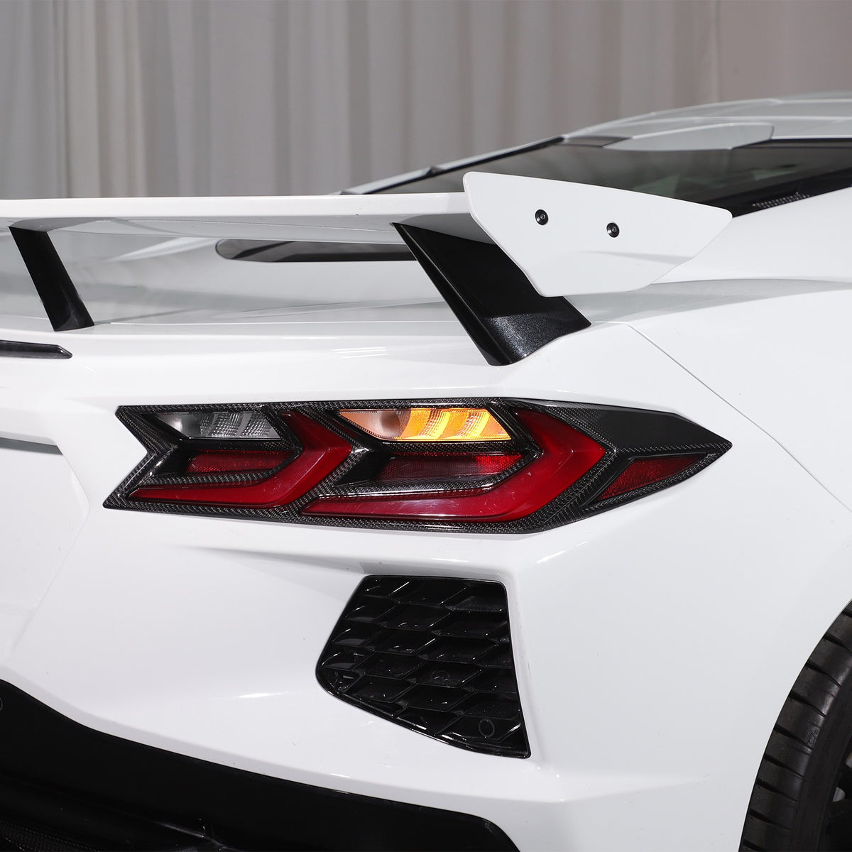 Real Dry Carbon Fiber Tail Light Trim Cover For Corvette C8 2020+ 17