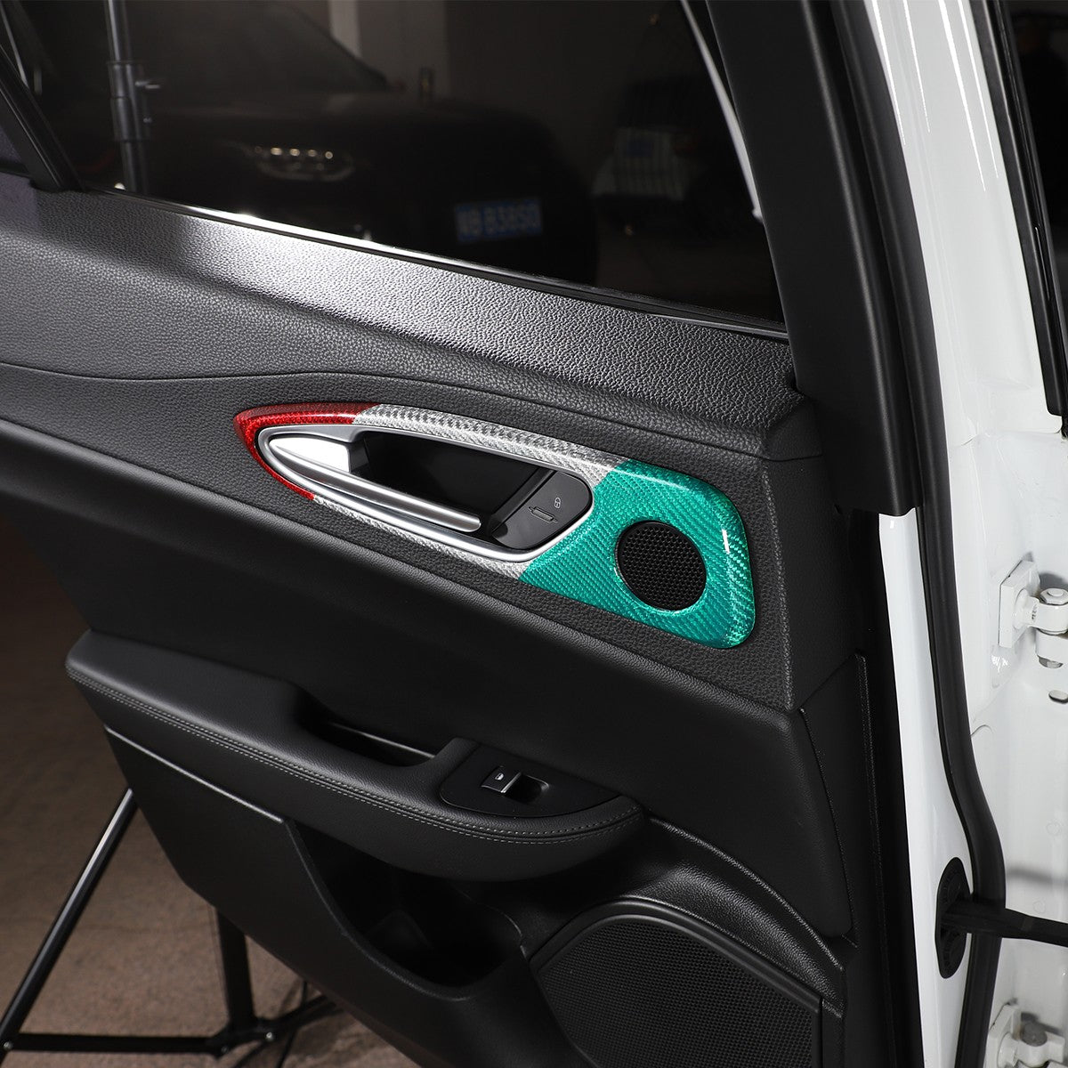 Tri-Color Real Carbon Fiber Inner Door Handle Trim For Alfa Romeo Giulia 2017-20 4