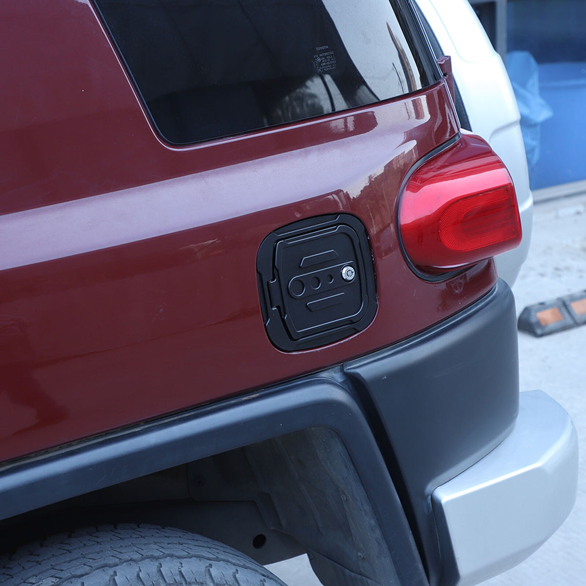 Door Fuel Tank Cover W/ Lock Key Gas Cap Tank Trim For Toyota FJ Cruiser 2007-21 17