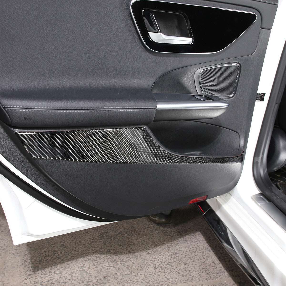 Real Carbon Fiber Car Door Panel Cover Trim For Benz C Class W206 2022-23 3