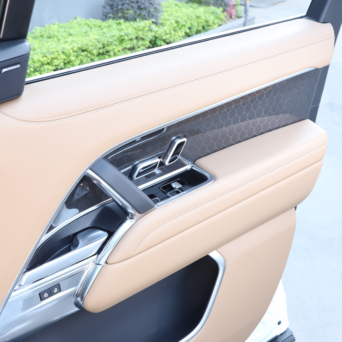 Honeycomb Carbon Fiber Interior Door Panel Trim For LR Range Rover Vogue L460 4