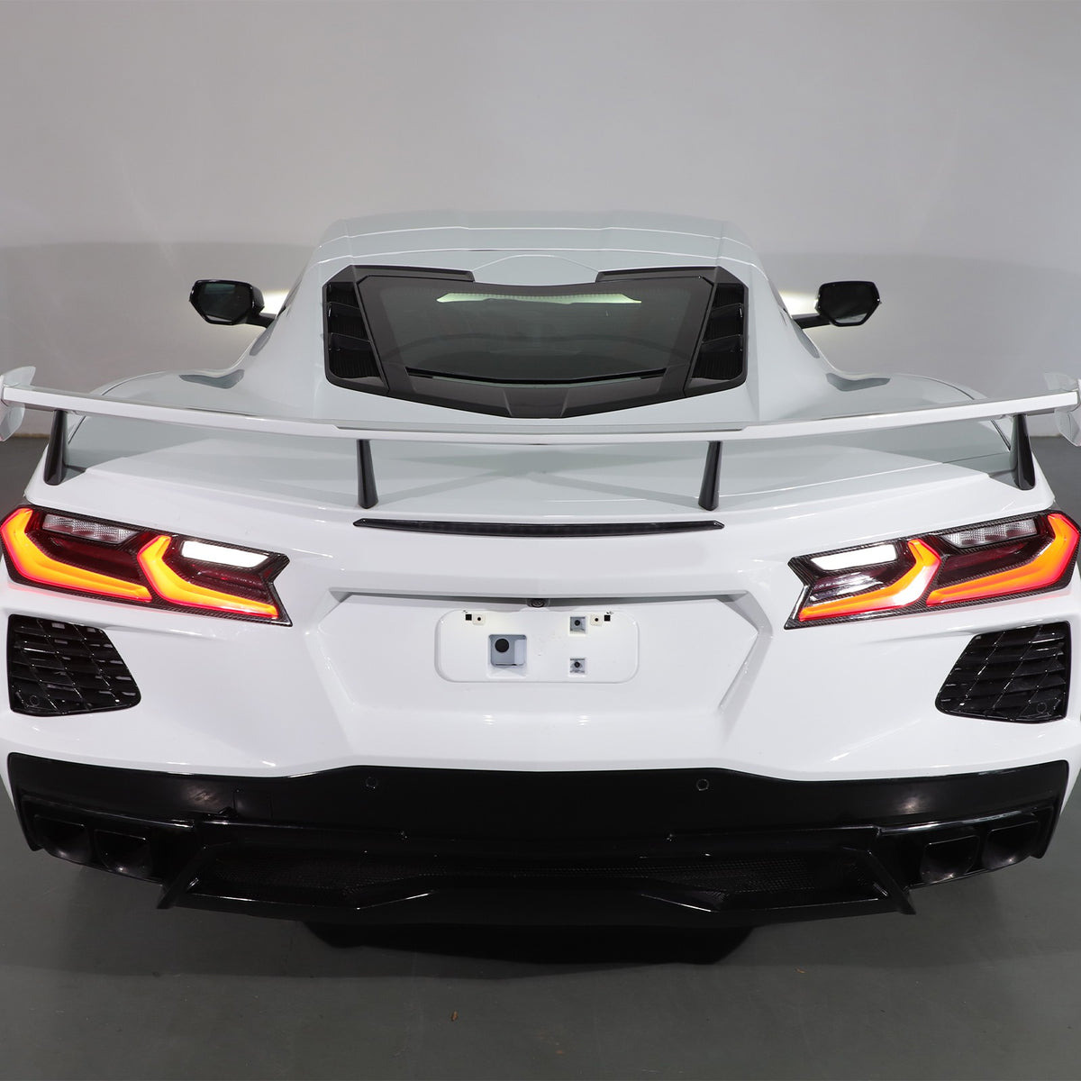 Real Dry Carbon Fiber Tail Light Trim Cover For Corvette C8 2020+ 2