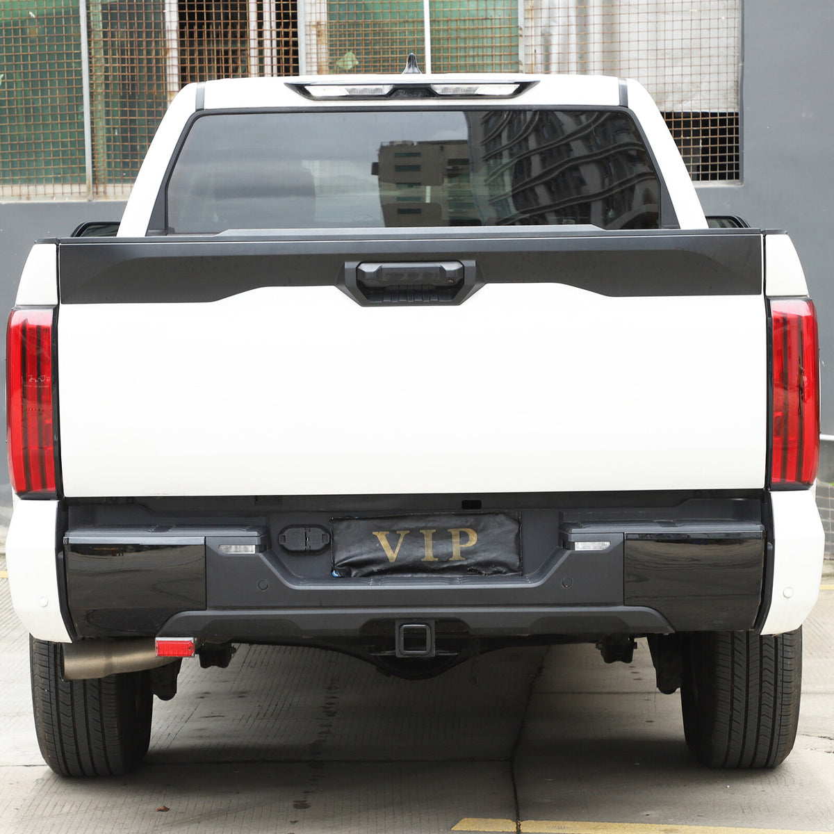 Glossy Piano Black ABS Rear Bumper Panel Trim Cover For Toyota Tundra 2022+ 6