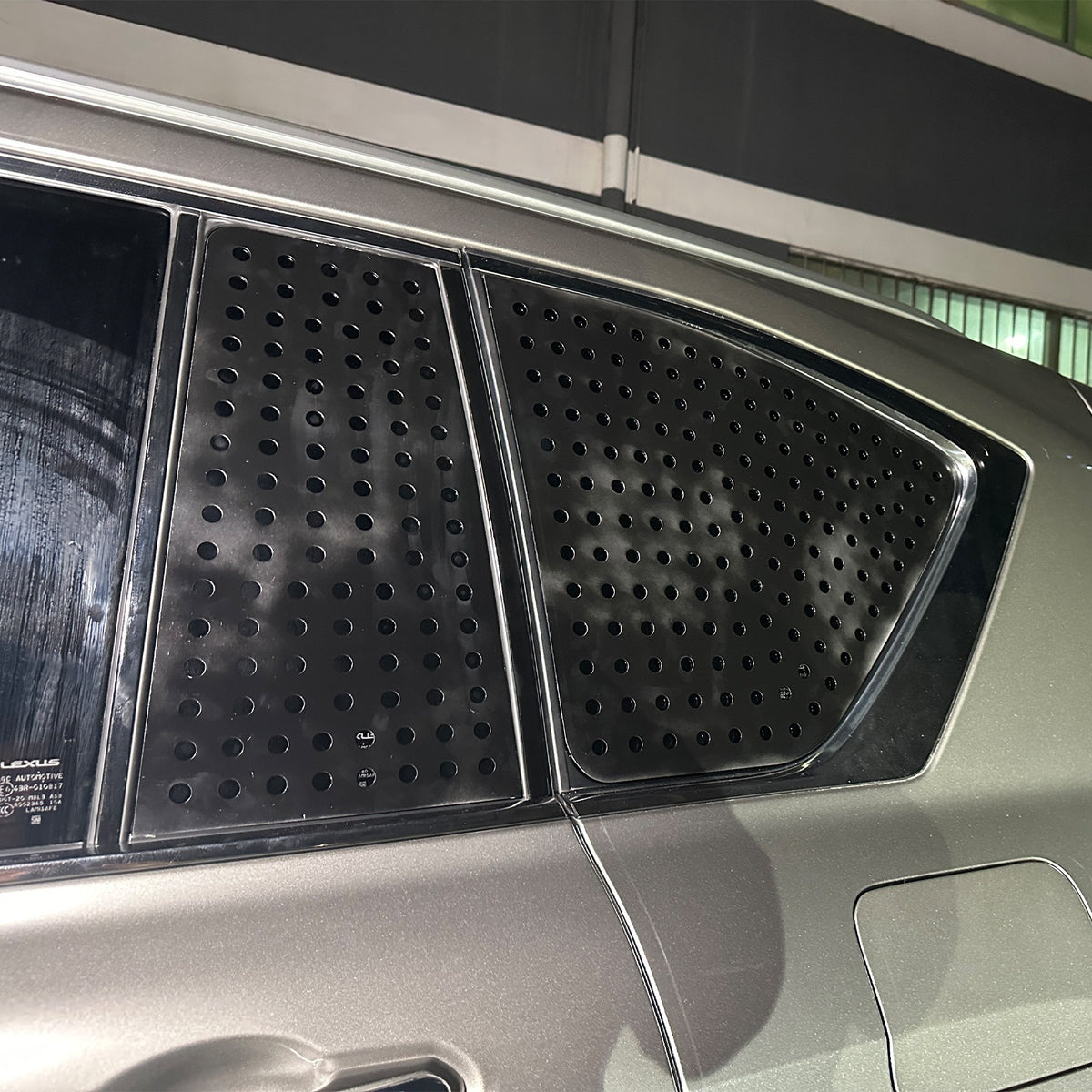 Black Aluminum Rear Triangular Window Honeycomb Panel Trim For Lexus LX J300 22+ 13
