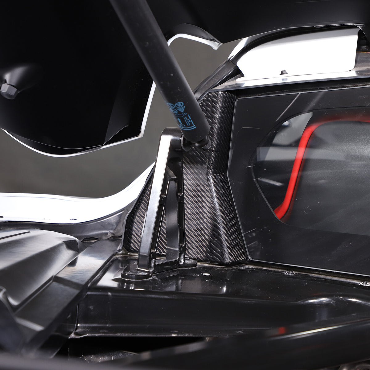 Real Carbon Fiber Rear Window Corner Cover Trim Frame For Corvette C8 20-26 US 13