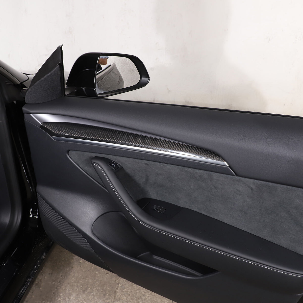 Real Carbon fiber inner door Armrest panel Trim Cover For Tesla Model 3 Y 21-22 5