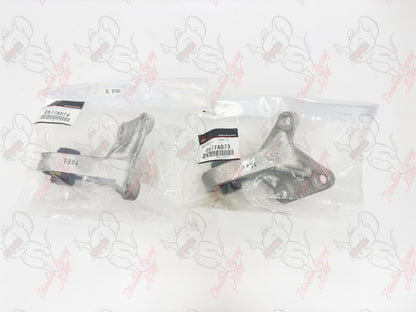 Mitsubishi OEM Rear differential bracket Left & Right Set 3517A073 3517A074 5