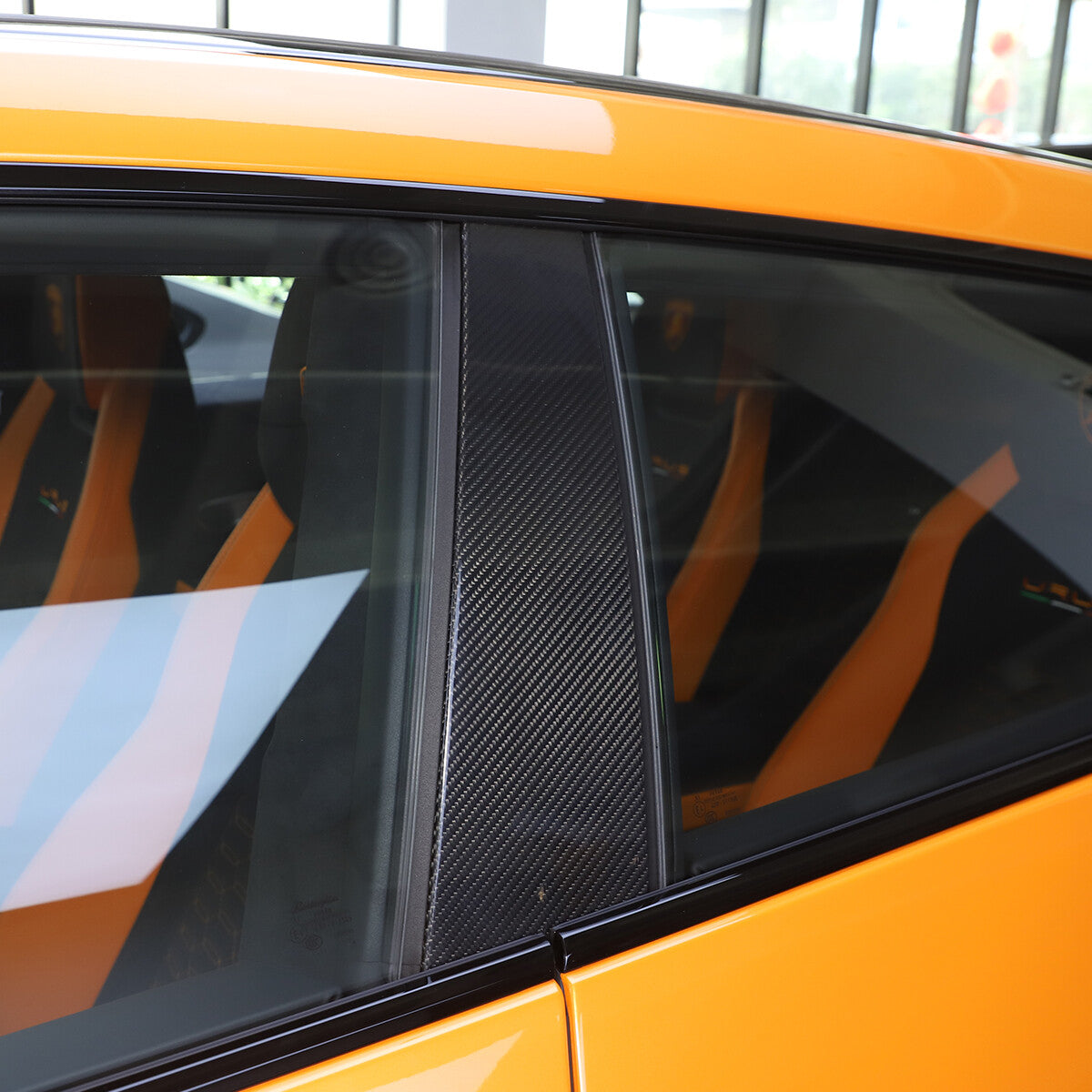 Real Carbon Fiber B-Pillar Panel Window Trim Cover For Lamborghini URUS 18-23 US 11