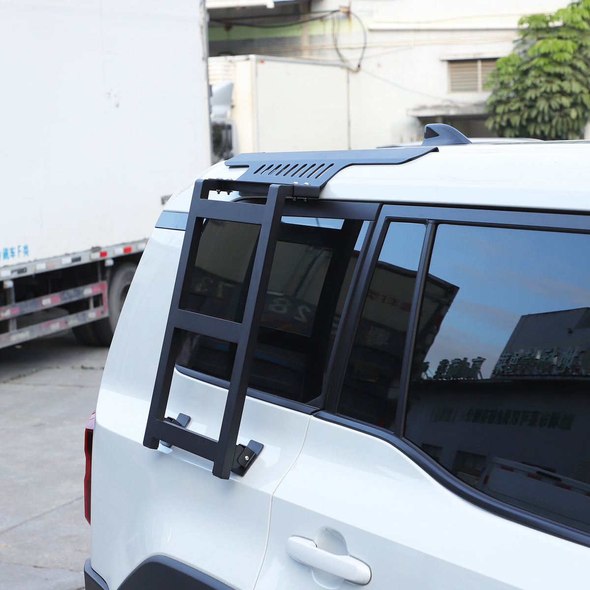 Car Rear Right Side Window Ladder Climbing For Toyota Land Cruiser LC250 24+ 4