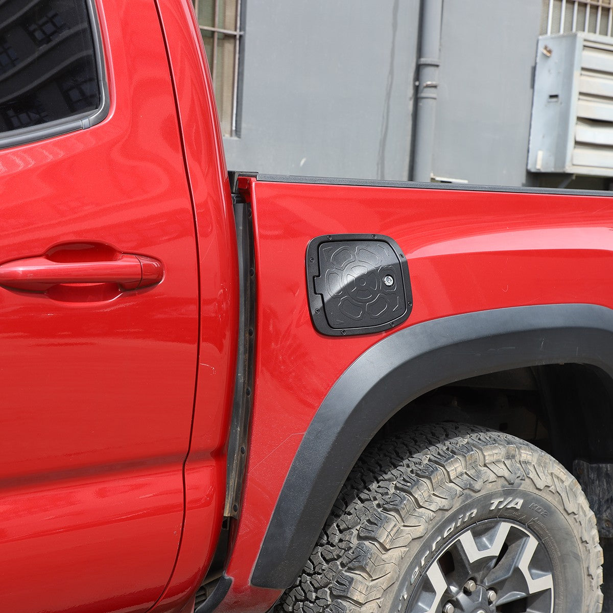 Flower Door Fuel Tank Cover W/ Lock Gas Cap Tank Trim For Toyota Tacoma 16-22 US 2