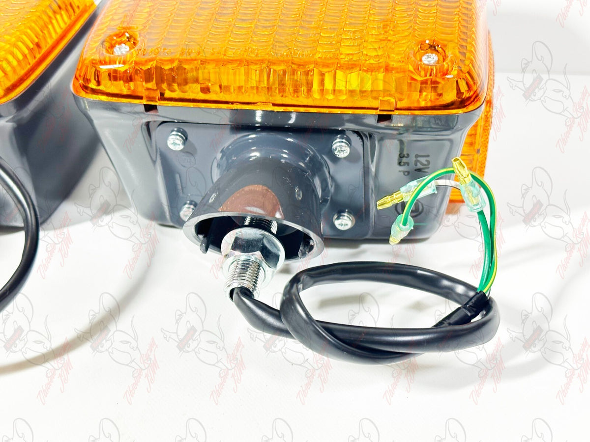 Toyota Genuine Land Cruiser FJ40 BJ40 Front Turn Signal Lights Lamp LH & RH OEM 8