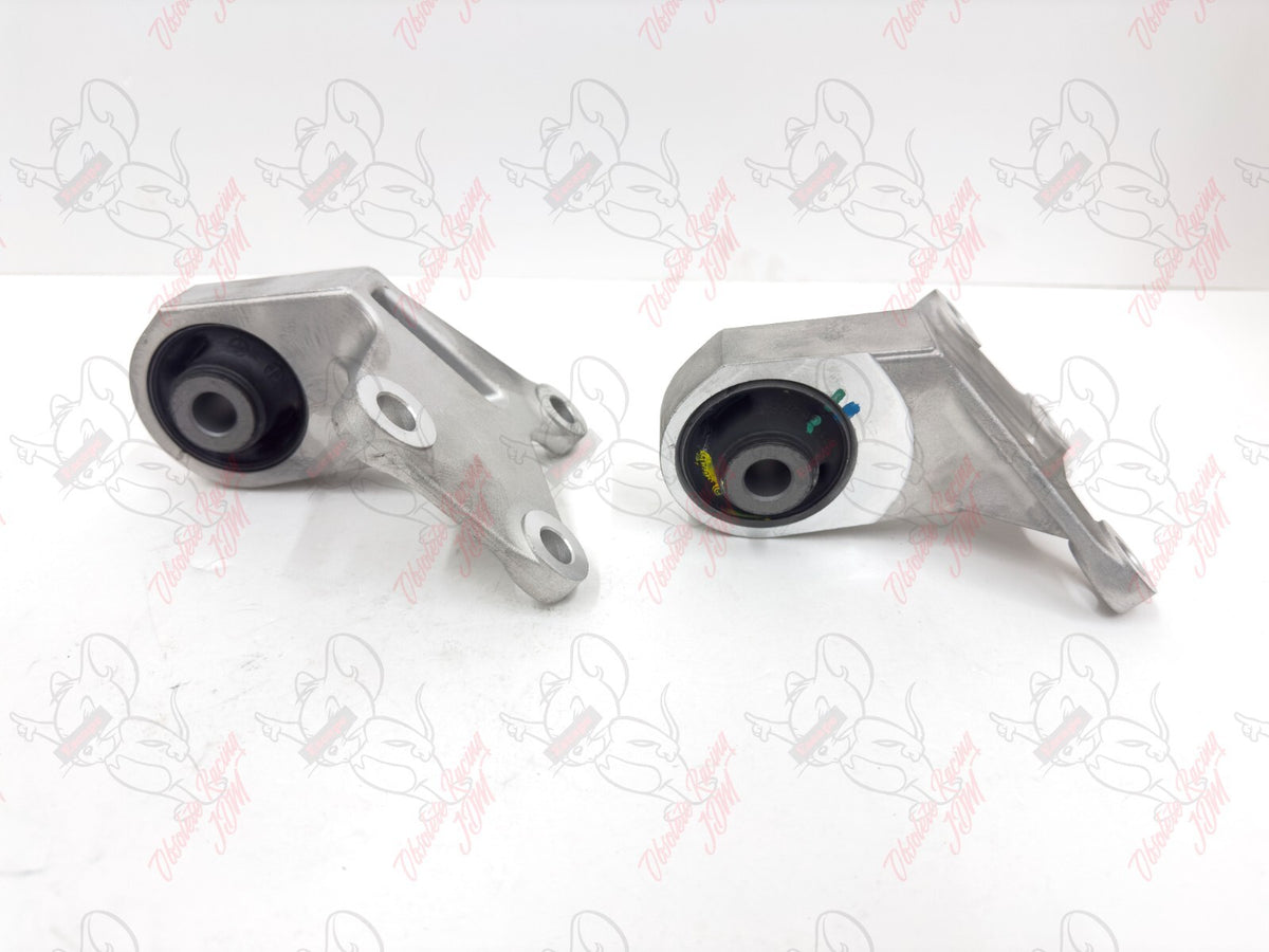 Mitsubishi OEM Rear differential bracket Left & Right Set 3517A073 3517A074 8