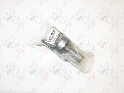 TOYOTA Genuine YOKE RR PROPELLER SHAFT UNIVERSAL JOINT SLEEVE 37302-35030 OEM 4