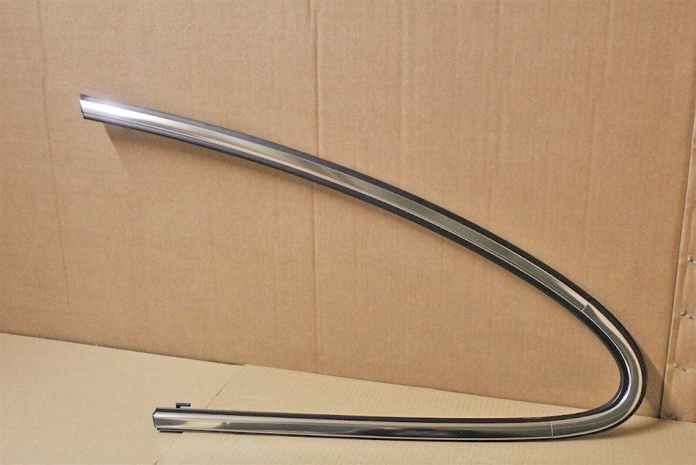Honda OEM L Quarter Glass Molding 73560-SWA-003 for CR-V 4