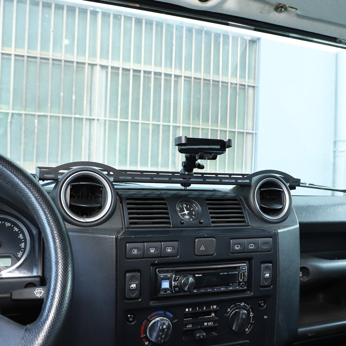 Dashboard Phone Holder Mount Bracket Storage Box For LR Defender L316 04-18 8