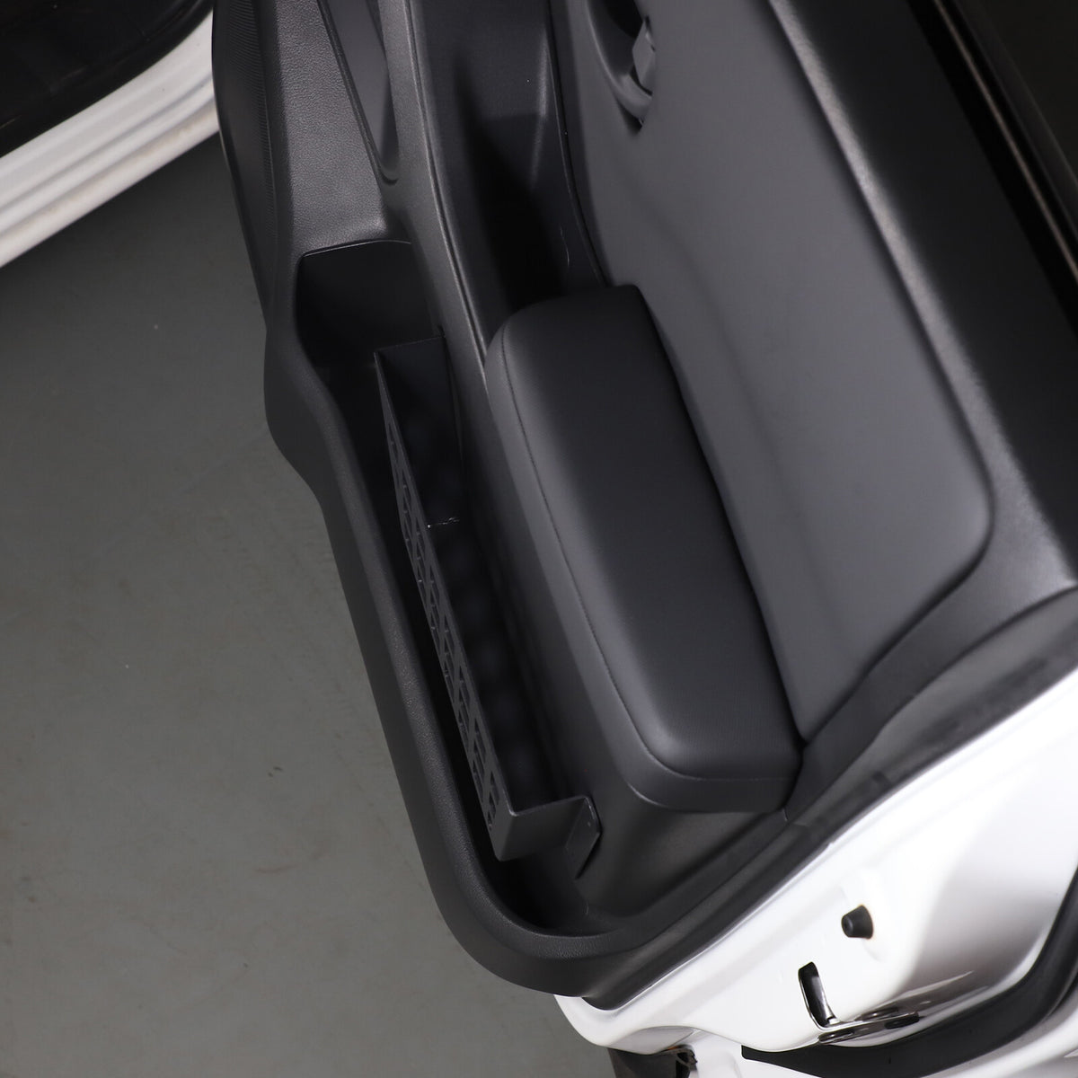 Car Front Door Storage Box Side Pocket Organizer For Nissan Frontier 2022-2024 3