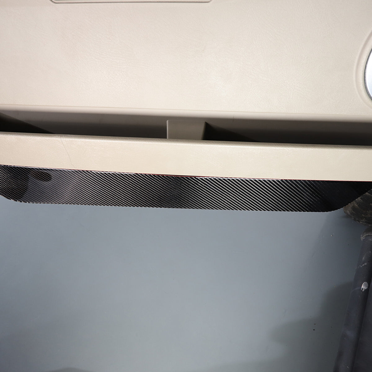 Carbon fiber Door Bottom Anti-Kick Trim Sticker For Hummer H2 2003-09 4