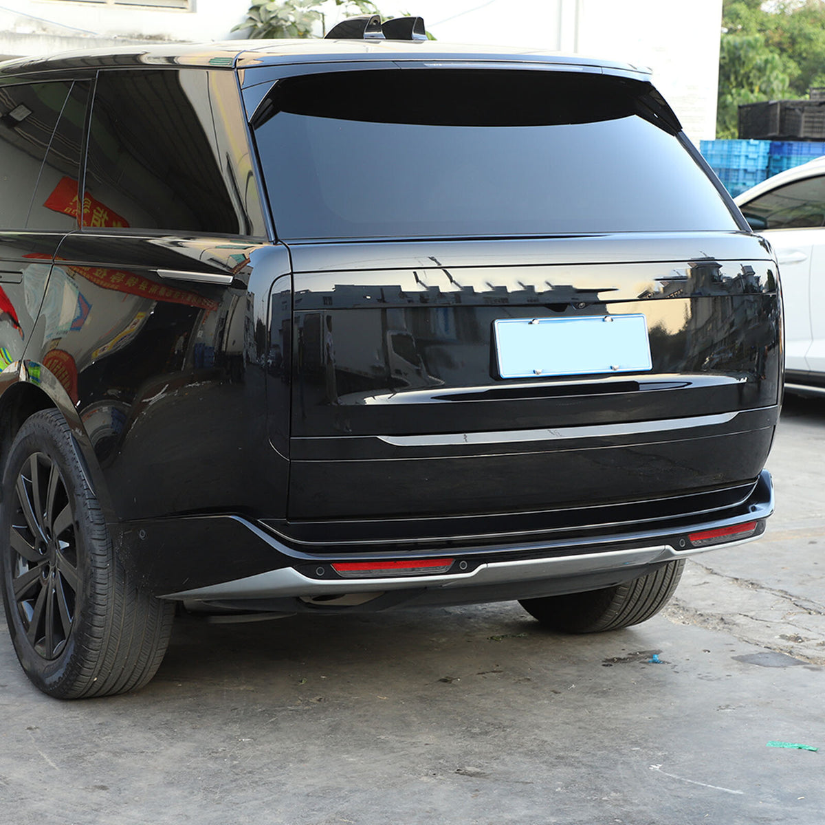 Glossy Black ABS Tailgate Trunk Handle Cover Trim For Range Rover Vogue 2023-24 14