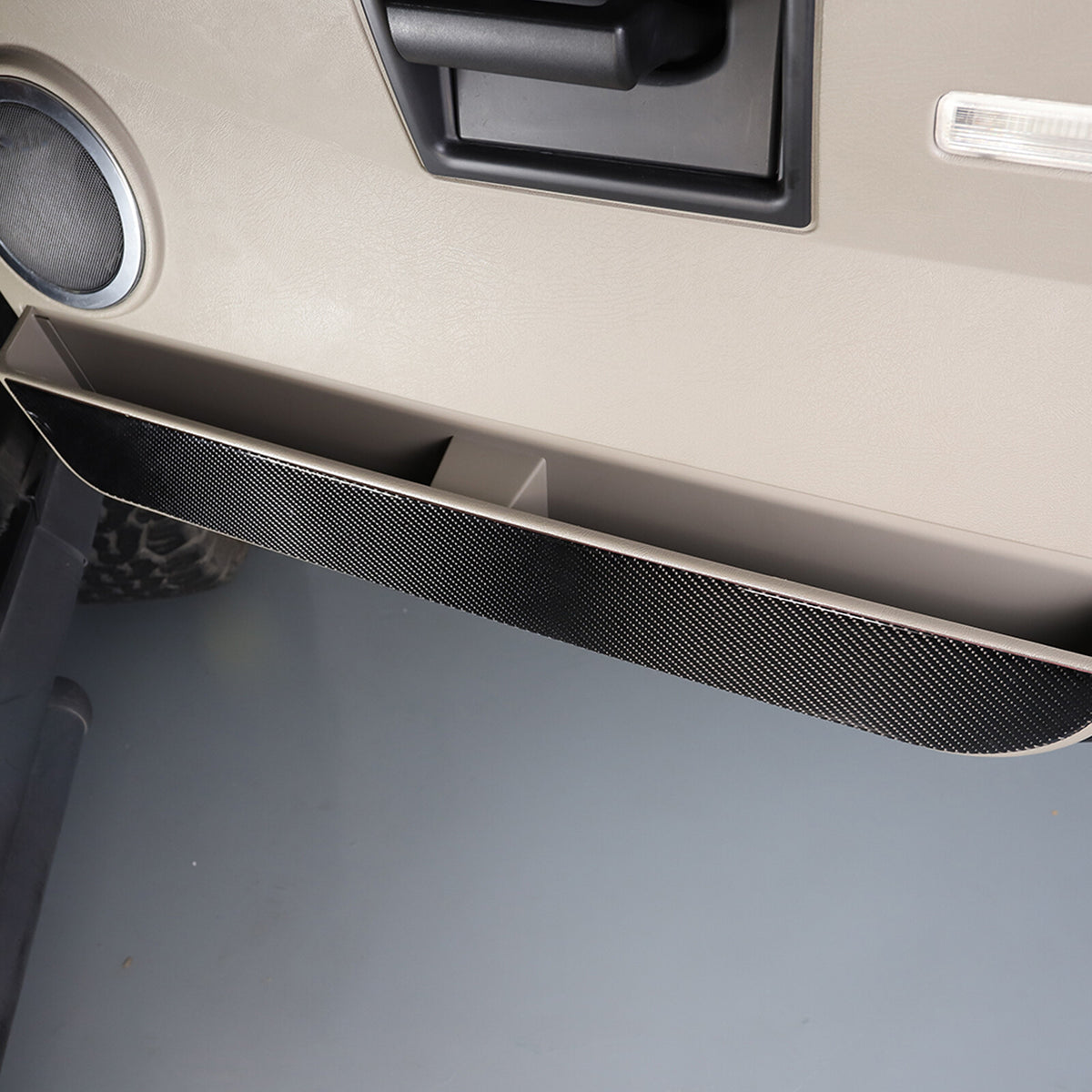 Carbon fiber Door Bottom Anti-Kick Trim Sticker For Hummer H2 2003-09 5