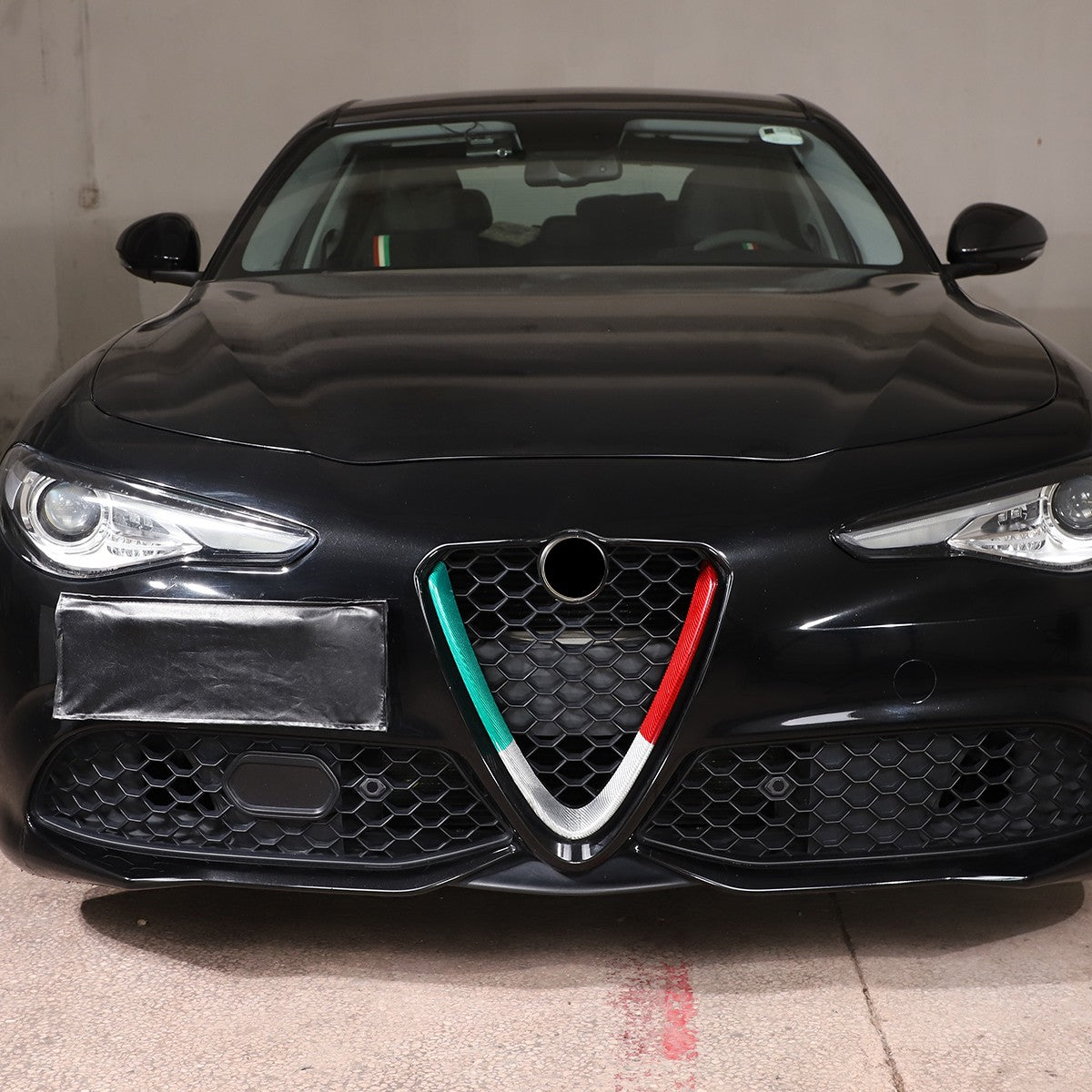 Tricolor Real Carbon Fiber Grille V-Shaped Trim For Alfa Romeo Giulia 2017+ US 3