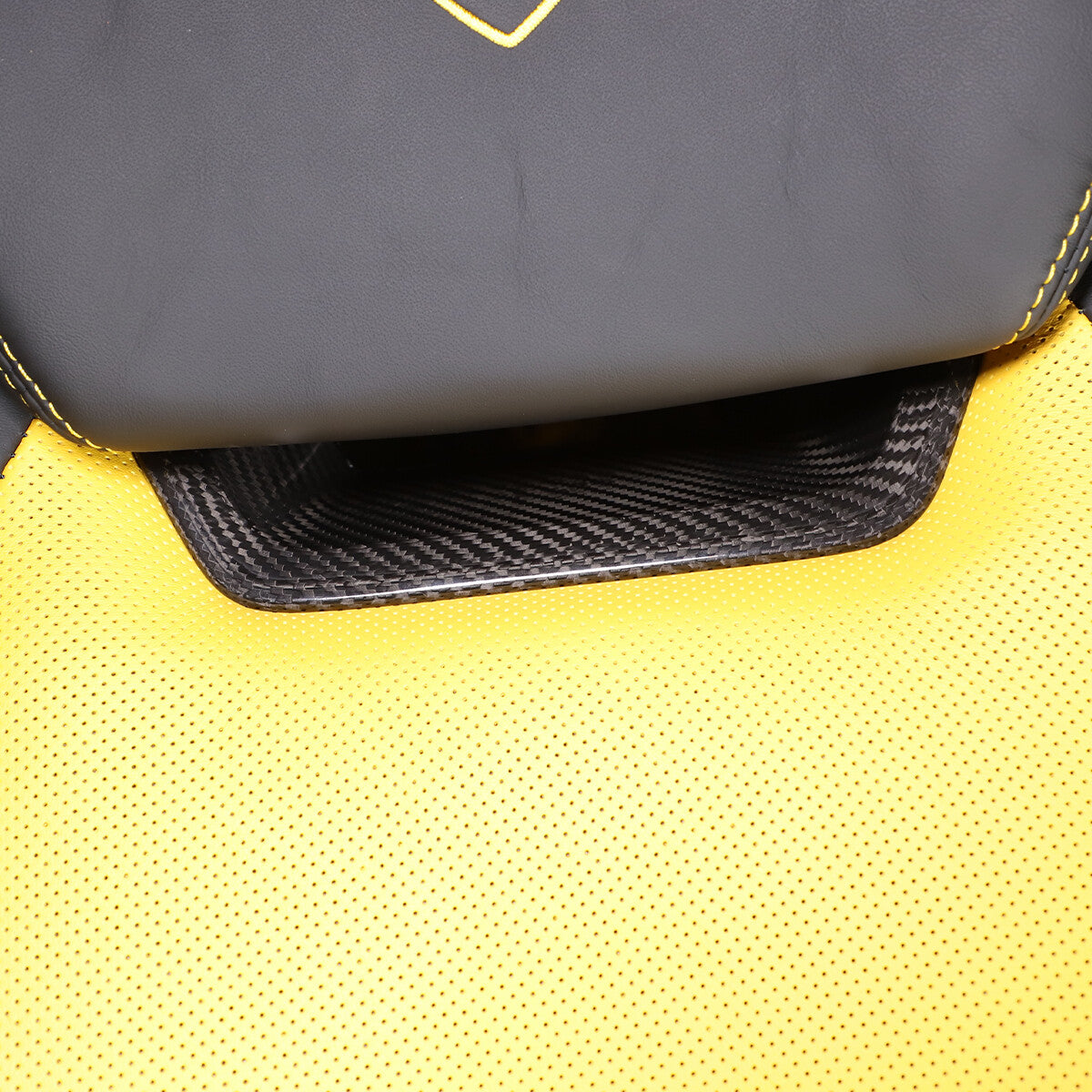 Real Carbon fiber Seat Headrest Back Hook Trim For Lamborghini URUS 18-23 US 8