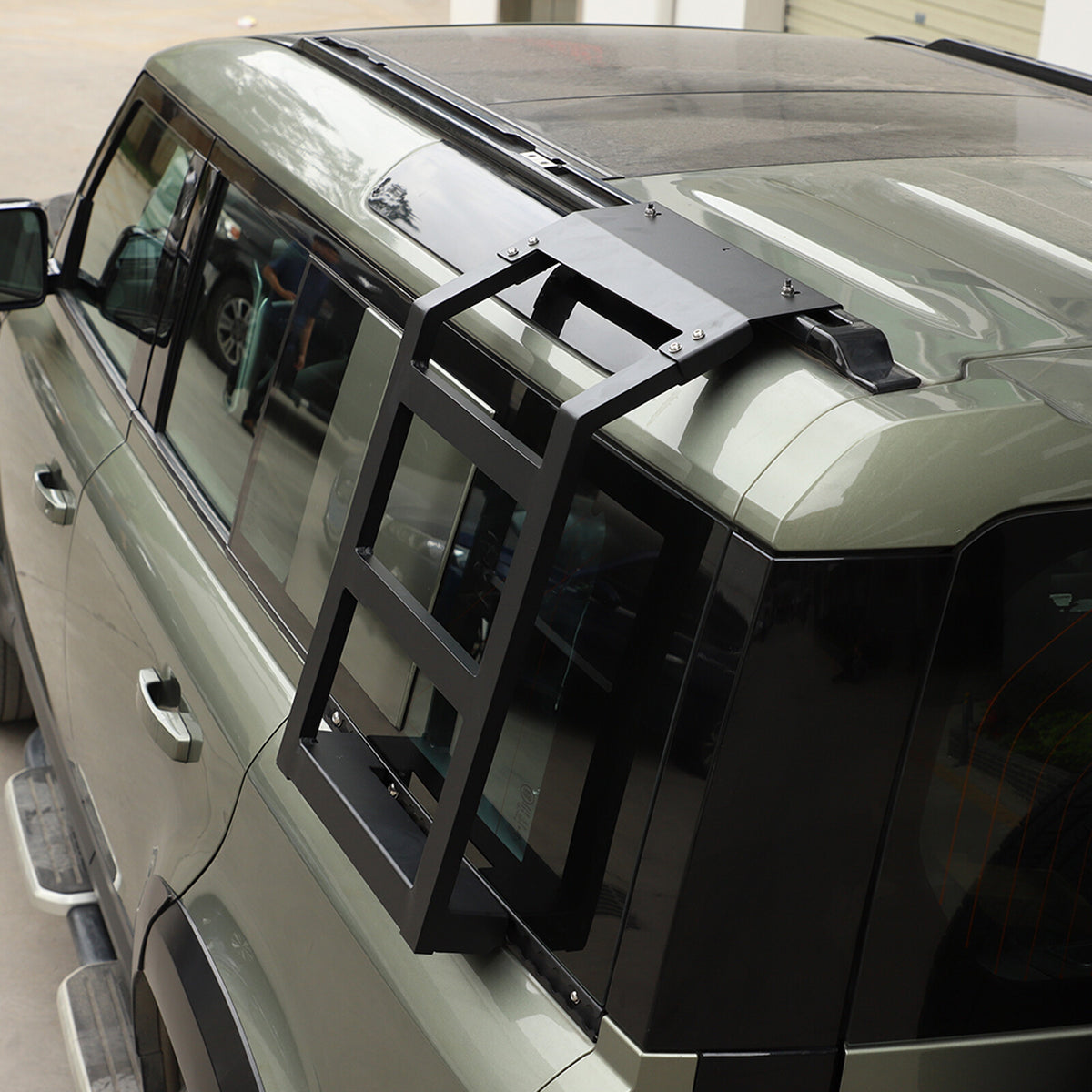Back Rear Roof Ladder Tailgate Passanger Side Rack For LR Defender 20-24 US 11