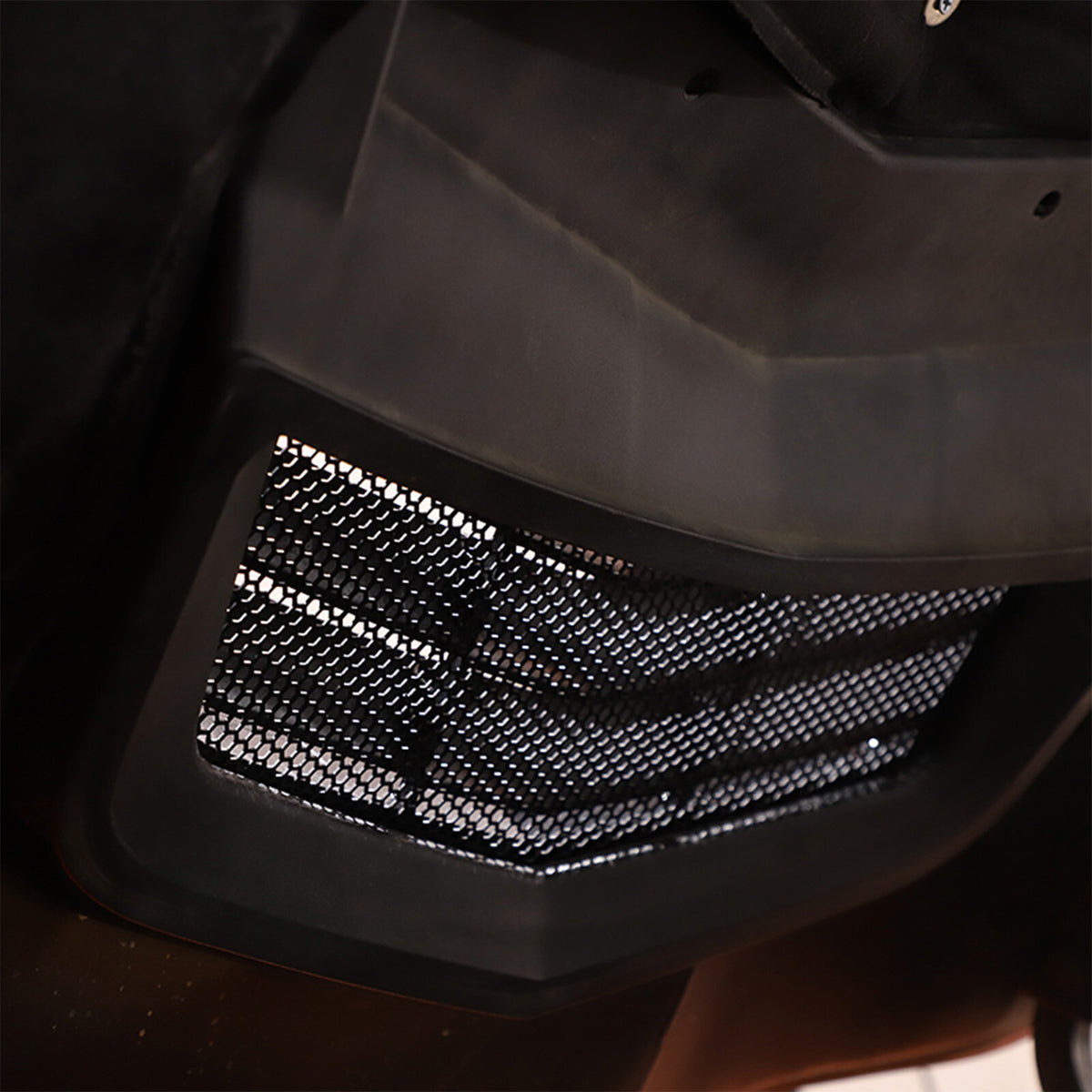 Metal Hood Air vent Prevent Clogging Grille Net Fit for Corvette C7 2014-2019 5