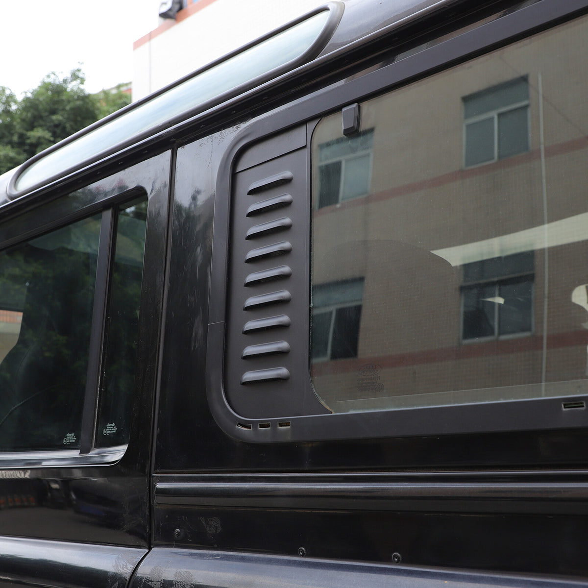 Rear Window Glass Louver Air Vent Panel Trim For LR Defender 110 L316 04-18 6