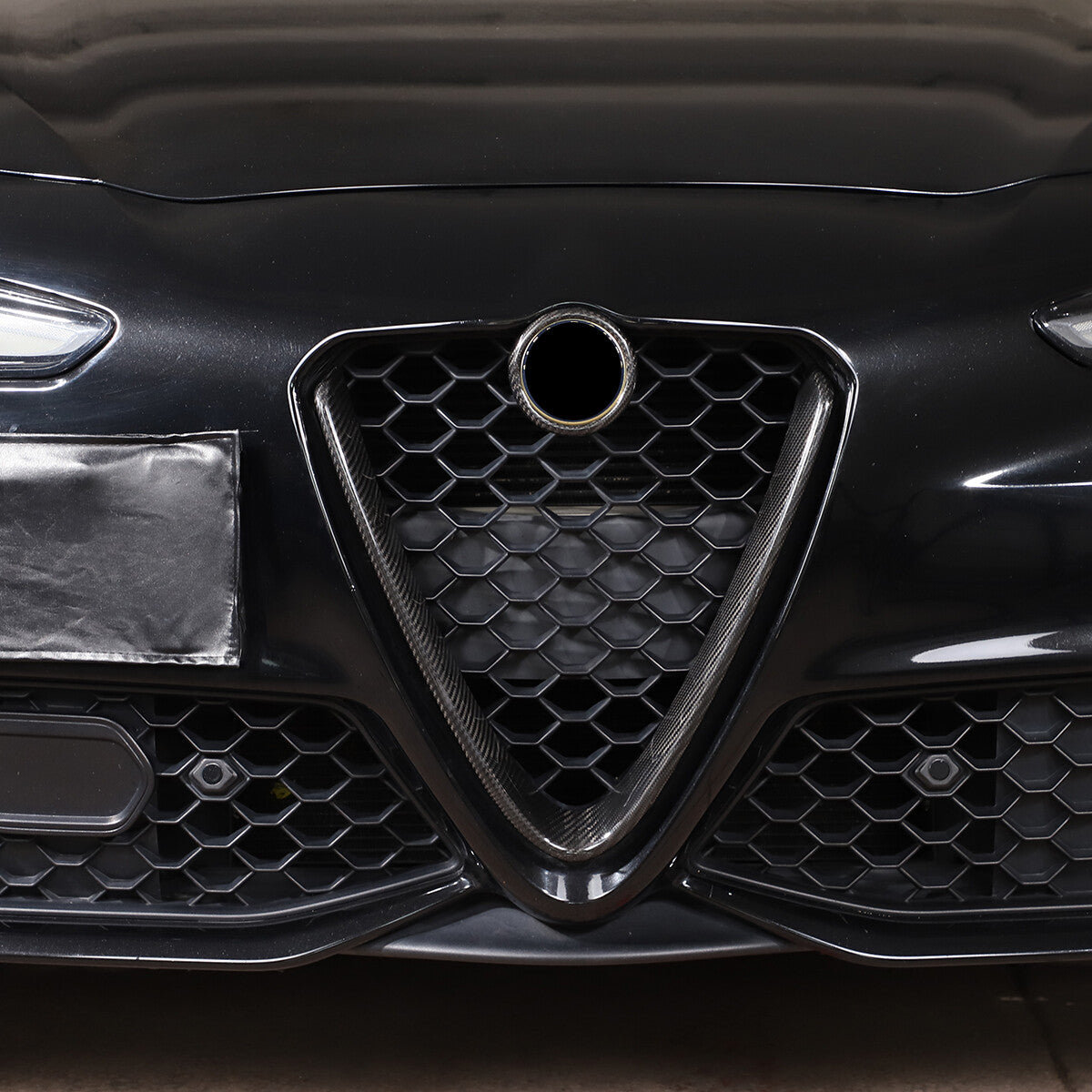 Real Carbon Fiber Front Grille & Emblem Badge Trim For Alfa Romeo Giulia 17+ US 10