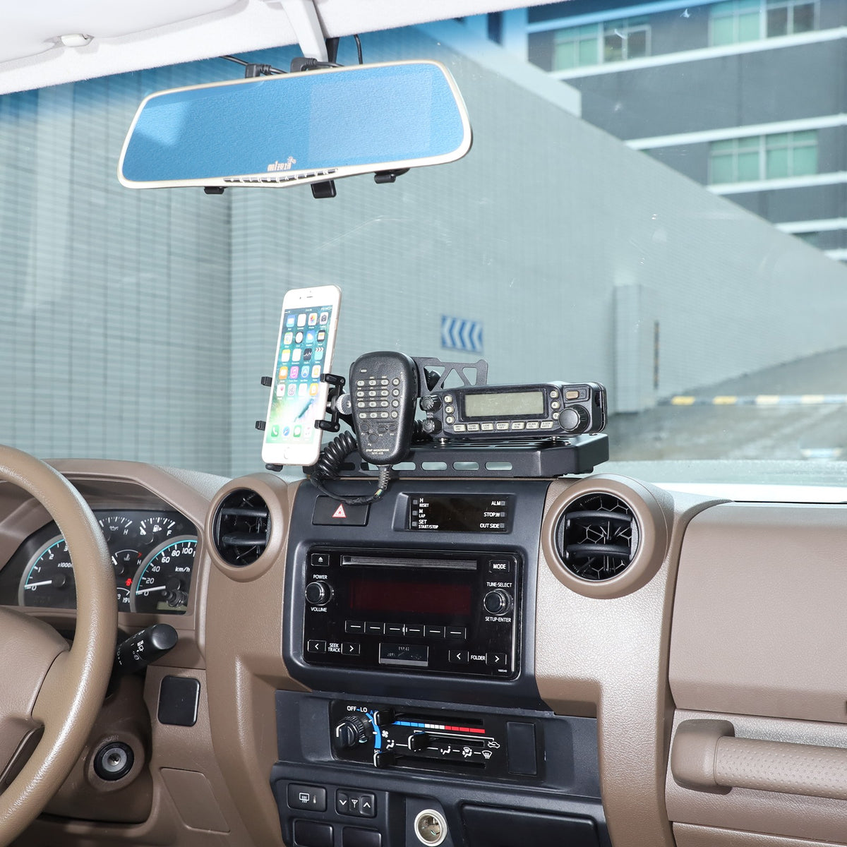 Off-Road Center Air Vent Phone Bracket For Toyota Land Cruiser LC71/76/79 2009+ 17