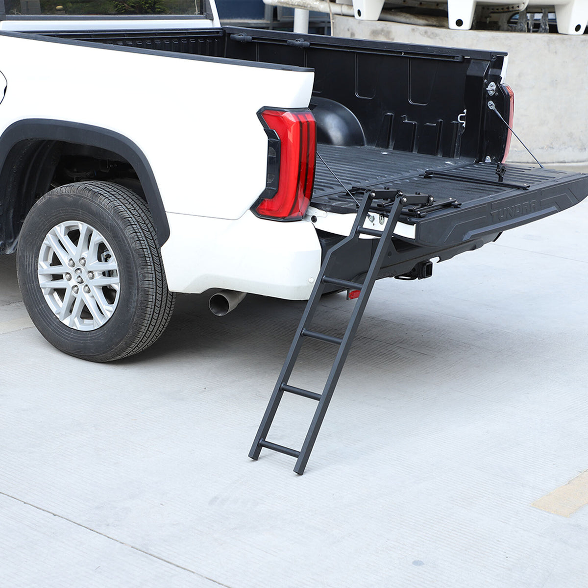 Pickup Foldable Truck Tailgate Ladder Foot Step Ladder For Toyota Tundra 22+ US 3