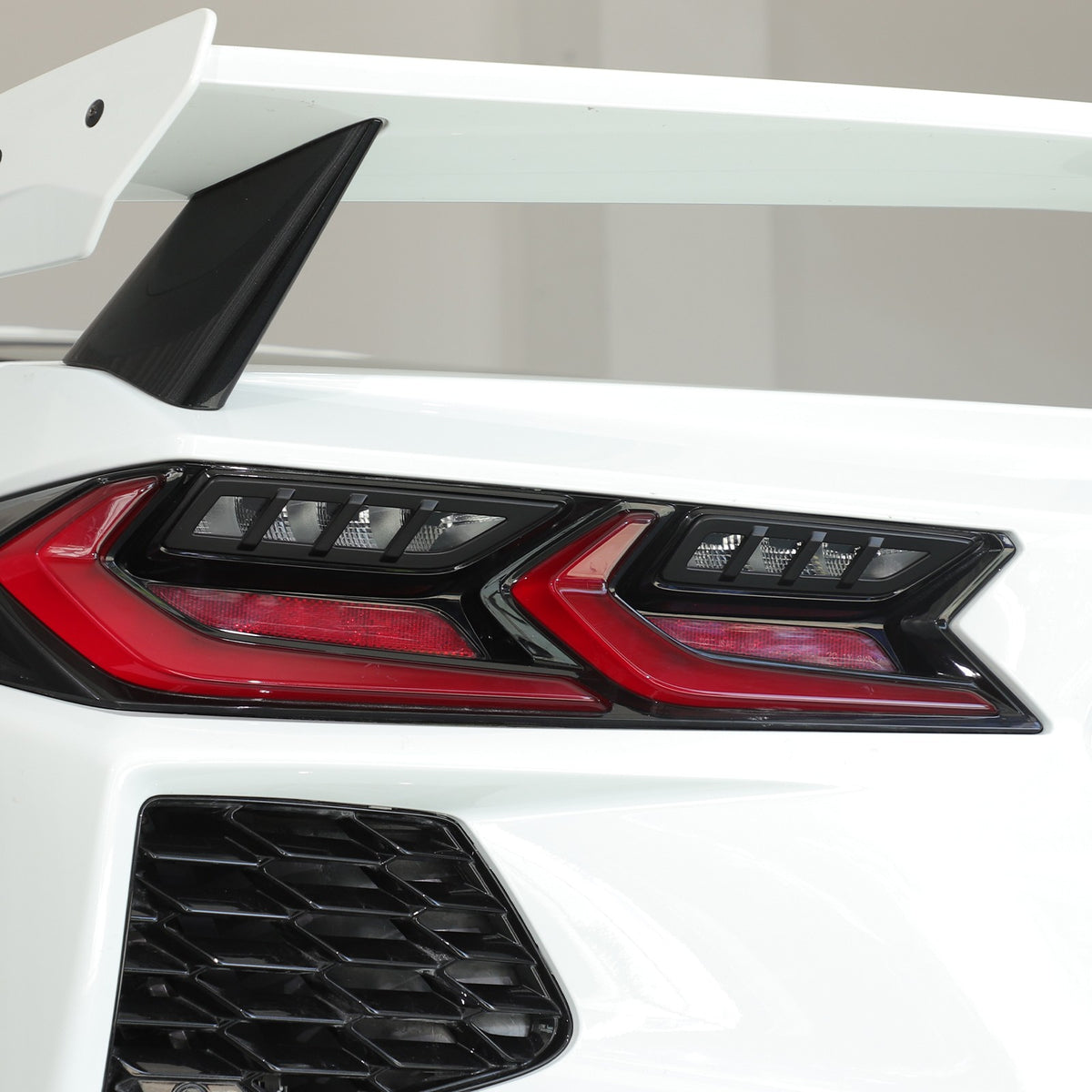 Matte Black ABS Reverse Light Protection Grille Trim For Corvette C8 20+ US 18