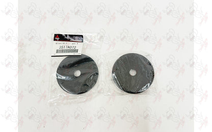 Mitsubishi OEM Rear differential bracket Left & Right Set 3517A073 3517A074 9