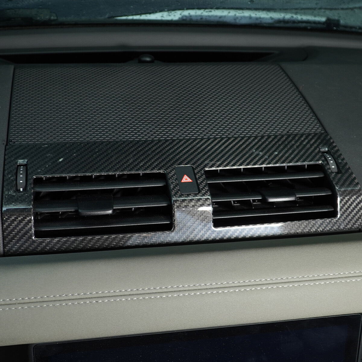 Real Dry Carbon Fiber Full Interior Trim Set For LR Defender 90 110 L663 20-23 52
