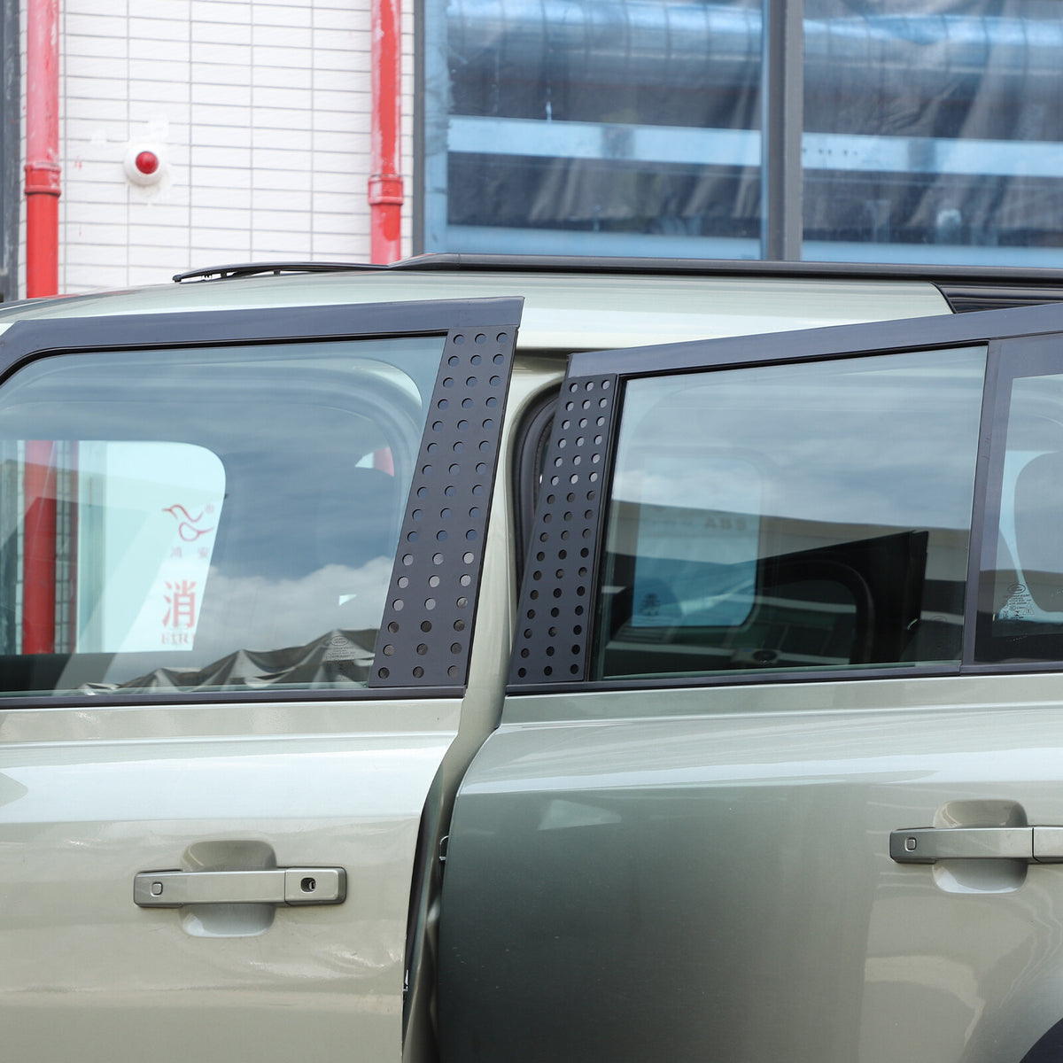 Black Aluminum Window Center Pillar Trim Panel For Land Rover Defender 2020-23 12