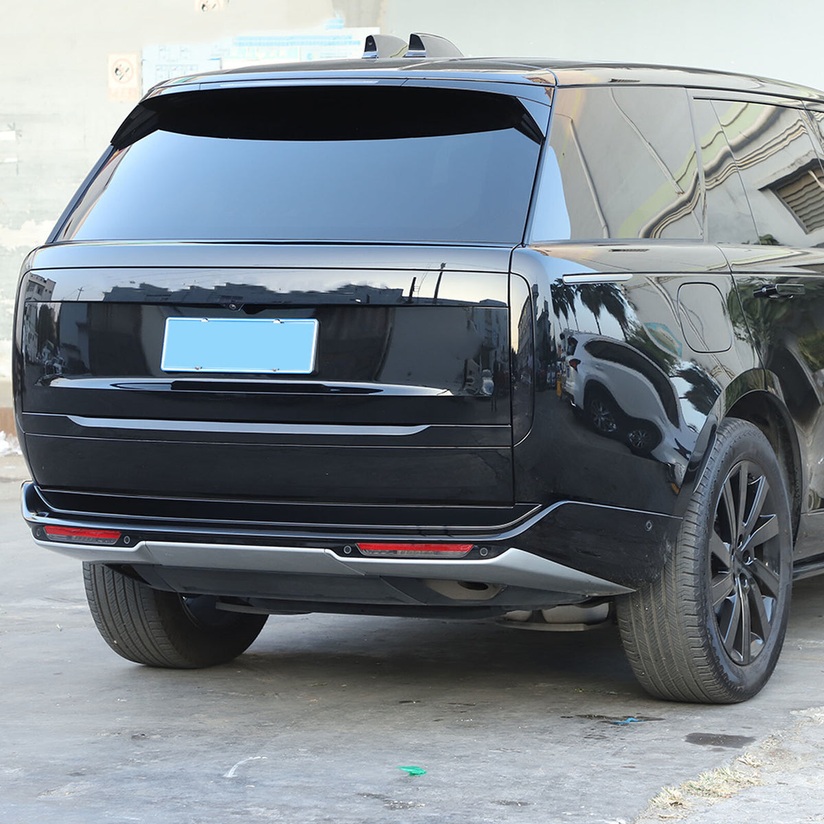 Glossy Black ABS Tailgate Trunk Handle Cover Trim For Range Rover Vogue 2023-24 18