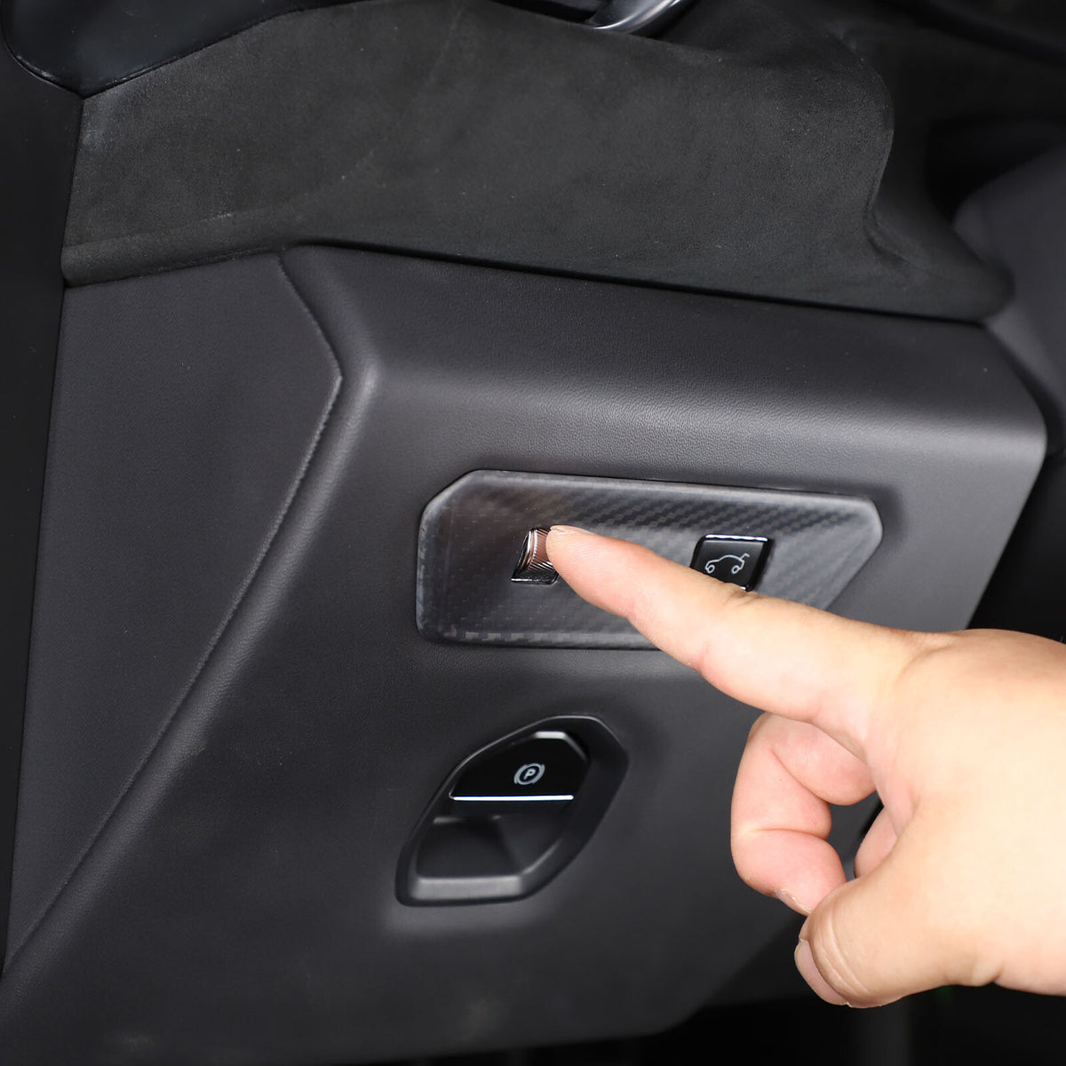 Matte Real Carbon Rear Door Tailgate Switch Cover Trim For Lotus EMIRA 2021-2025 8